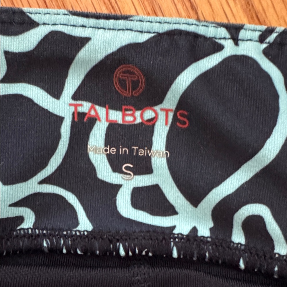 Talbots Women's Black and Light Blue Floral A-Line Skort - Picture 2 of 2